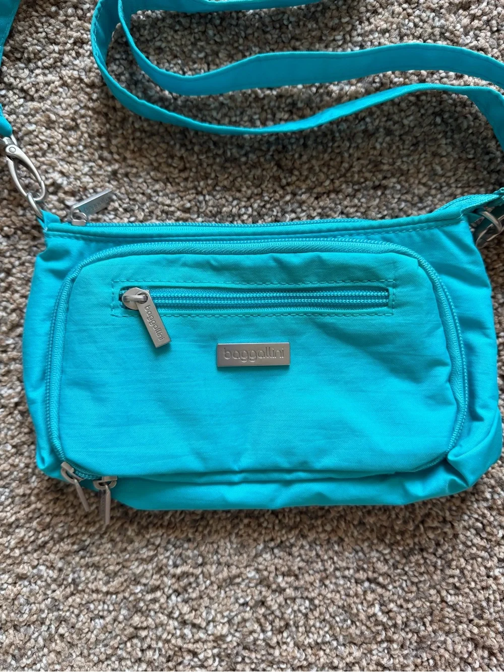 BAGGALLINI Bright Teal Turquoise Small Nylon Zippered Crossbody Shoulder Bag